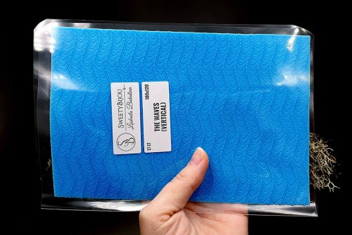 The Waves (Vertical) Silicone Texture - 180x120mm - Image 7