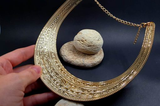 Metal golden textured necklace shape tool for baking #13959