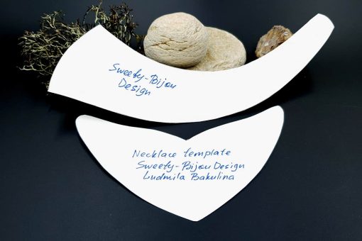 Metal golden textured necklace shape tool for baking - Image 9