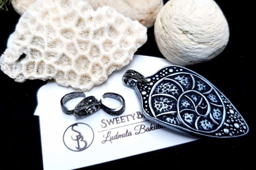 Gun Metal Baroque Style Pendant Pinch Bail #22970