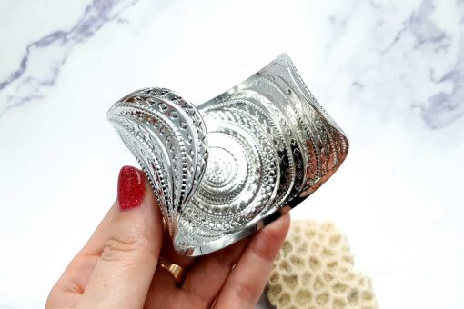 Bracelet metal base, circle pattern, silver color #23395