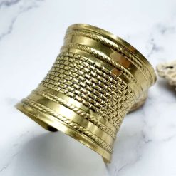 Metal base, bricks-n-ropes pattern, aged bronze #23420