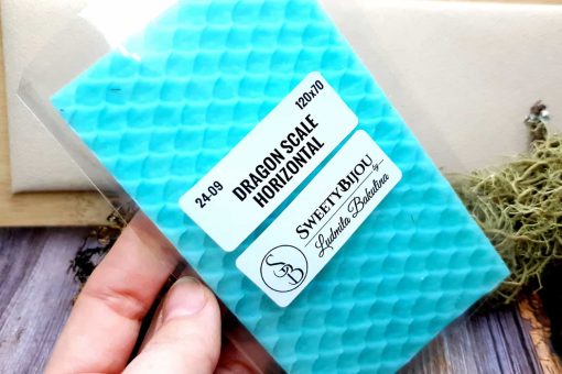 Dragon Scale - Horizontal #25102