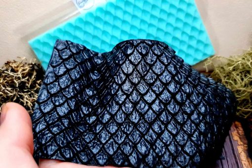 Dragon Scale - Horizontal #25120