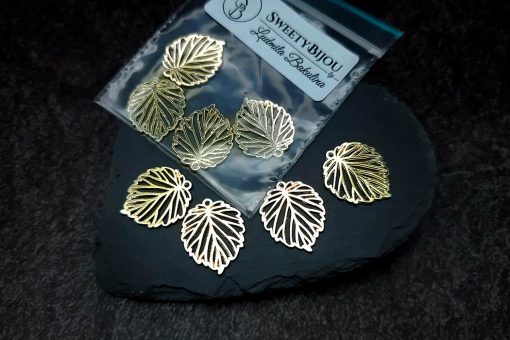 4 small leafs charms for earrings, golden color #27262