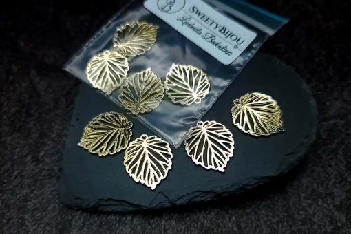 4 small leafs charms for earrings, golden color #27267