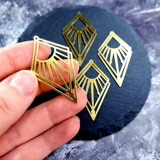 4 Raw Brass Charms "Arrows of the Sun" #33945