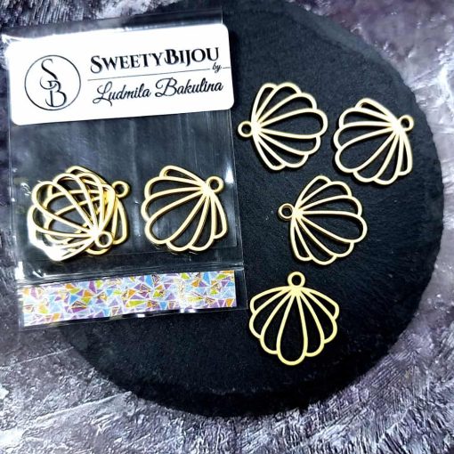 4 Matt Golden color Charms "Shells" #34011
