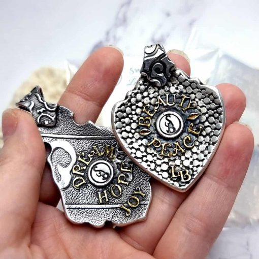 2 pcs Super Quality Molds "Old Style Letters" #39856