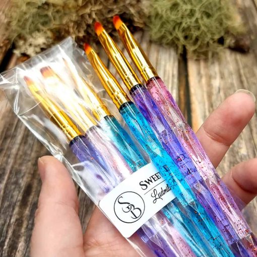 3 Rounded flat brushes for painting & polymer clay #41020