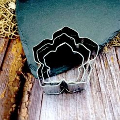 3 Cutters of Flowers #52595