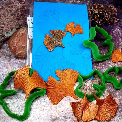Four Gingko Leafs Texture with Outline - 145x95mm #149017