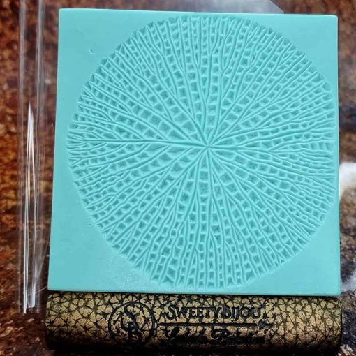 Victoria Water Leaf #156738