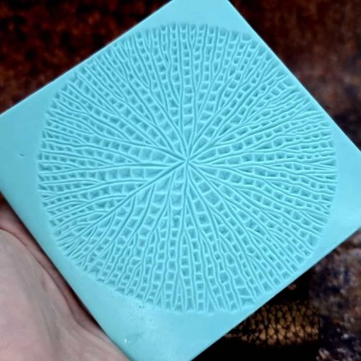 Victoria Water Leaf #156748